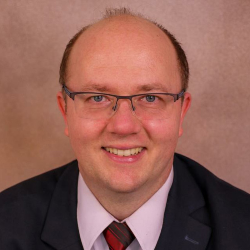 Dr. Thomas Schneider